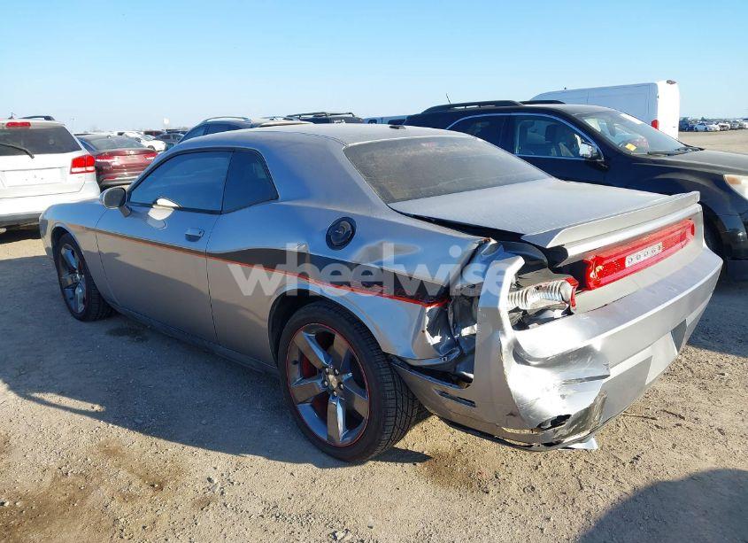 Photo 6 of 2014 Dodge Challenger R/T (VIN 2C3CDYBT0EH143528)