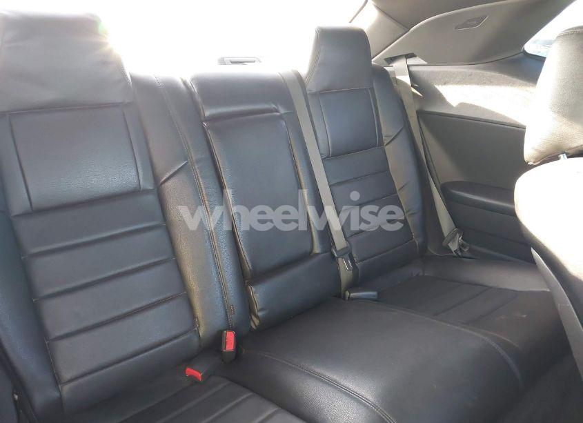 Photo 8 of 2014 Dodge Challenger R/T (VIN 2C3CDYBT0EH143528)