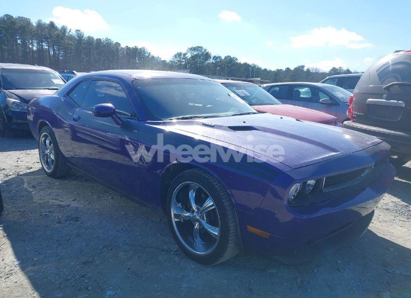 Photo 13 of 2013 Dodge Challenger R/T CLASSIC (VIN 2C3CDYBT1DH675028)