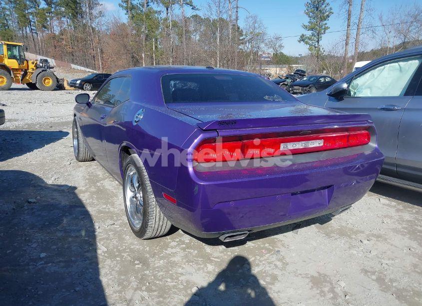 Photo 3 of 2013 Dodge Challenger R/T CLASSIC (VIN 2C3CDYBT1DH675028)