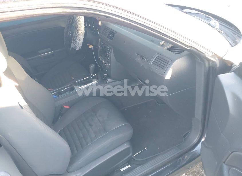 Photo 5 of 2012 Dodge Challenger R/T (VIN 2C3CDYBT2CH292987)