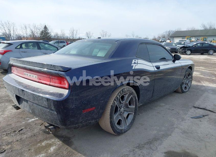 Photo 4 of 2013 Dodge Challenger R/T CLASSIC (VIN 2C3CDYBT2DH565993)
