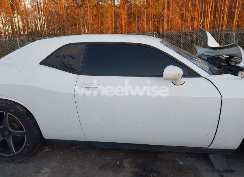 Photo 14 of 2014 Dodge Challenger SHAKER PKG (VIN 2C3CDYBT3EH231702)
