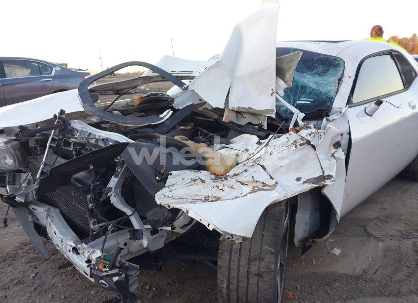 Photo 6 of 2014 Dodge Challenger SHAKER PKG (VIN 2C3CDYBT3EH231702)