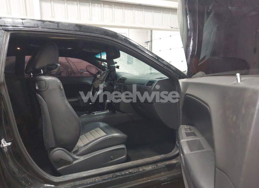 Photo 5 of 2014 Dodge Challenger R/T (VIN 2C3CDYBT8EH122555)