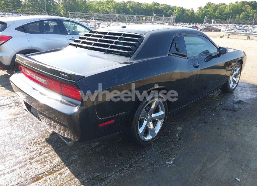 Photo 4 of 2012 Dodge Challenger R/T (VIN 2C3CDYBTXCH101672)