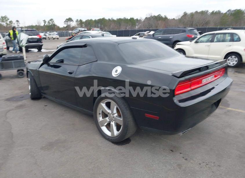 Photo 3 of 2013 Dodge Challenger R/T (VIN 2C3CDYBTXDH535785)