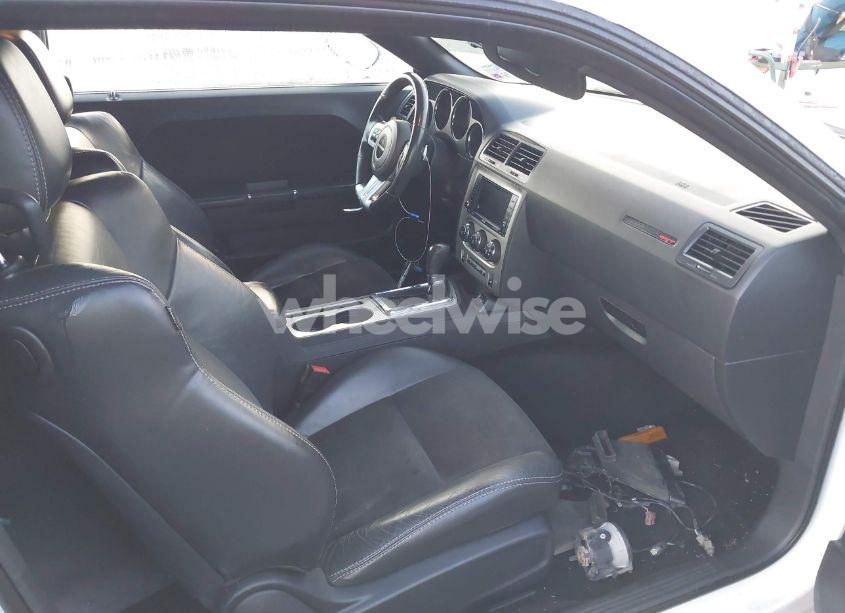 Photo 5 of 2013 Dodge Challenger SRT8 (VIN 2C3CDYCJ4DH528280)