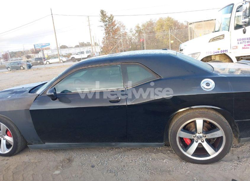 Photo 15 of 2012 Dodge Challenger SRT8 392 (VIN 2C3CDYCJ5CH121521)