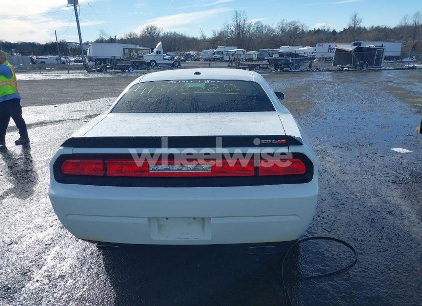 Photo 16 of 2014 Dodge Challenger SRT8 CORE (VIN 2C3CDYDJ1EH158647)