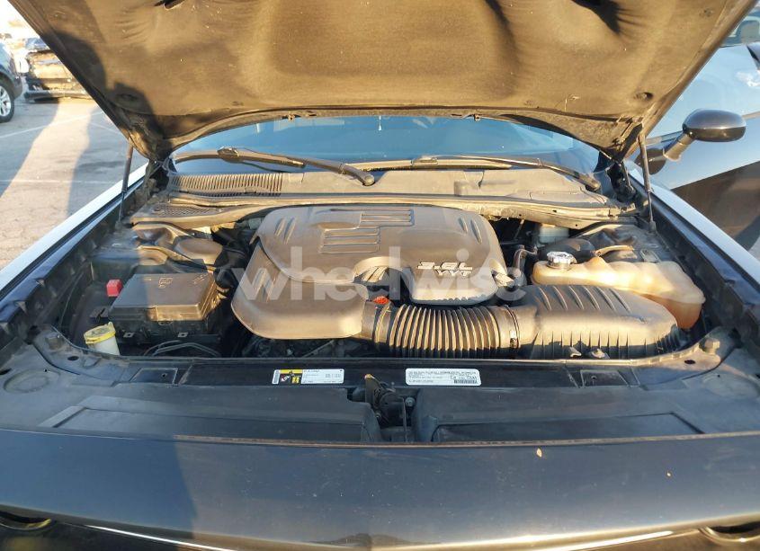 Photo 10 of 2015 Dodge Challenger SXT (VIN 2C3CDZAG0FH733370)