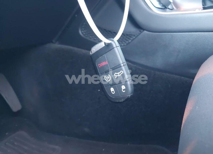 Photo 11 of 2015 Dodge Challenger SXT (VIN 2C3CDZAG0FH733370)