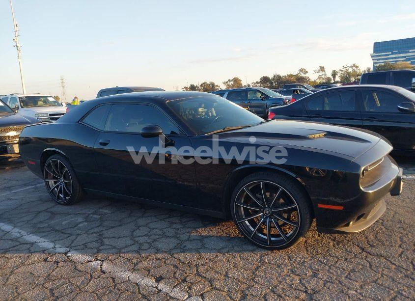 Photo 13 of 2015 Dodge Challenger SXT (VIN 2C3CDZAG0FH733370)