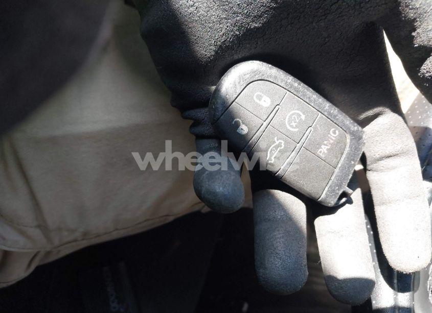 Photo 11 of 2015 Dodge Challenger SXT (VIN 2C3CDZAG0FH773786)