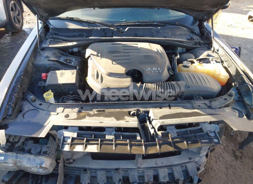 Photo 10 of 2016 Dodge Challenger SXT (VIN 2C3CDZAG0GH218189)