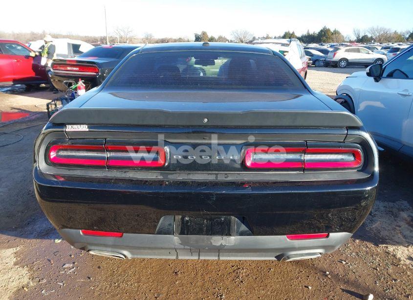 Photo 16 of 2016 Dodge Challenger SXT (VIN 2C3CDZAG0GH218189)