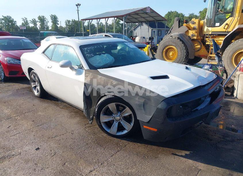 2016 Dodge Challenger SXT (VIN 2C3CDZAG0GH236529) main photo