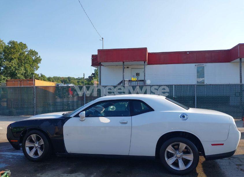 Photo 15 of 2016 Dodge Challenger SXT (VIN 2C3CDZAG0GH236529)