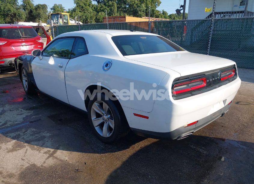Photo 3 of 2016 Dodge Challenger SXT (VIN 2C3CDZAG0GH236529)
