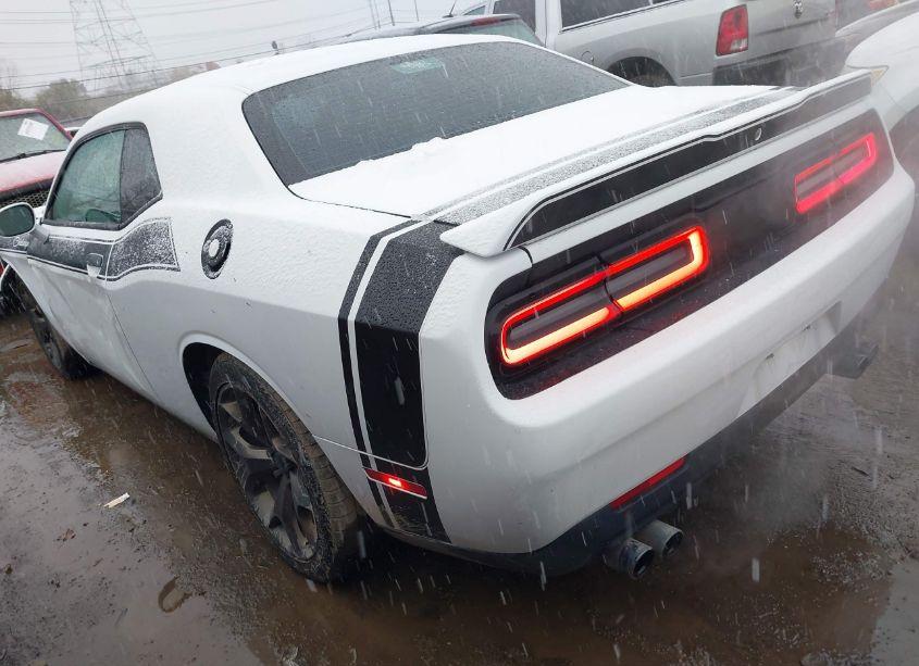 Photo 3 of 2016 Dodge Challenger SXT (VIN 2C3CDZAG0GH289408)