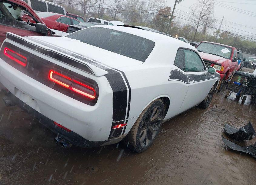 Photo 4 of 2016 Dodge Challenger SXT (VIN 2C3CDZAG0GH289408)