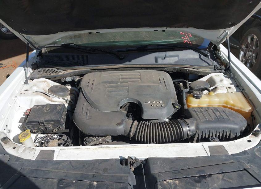 Photo 10 of 2016 Dodge Challenger SXT PLUS (VIN 2C3CDZAG0GH329549)