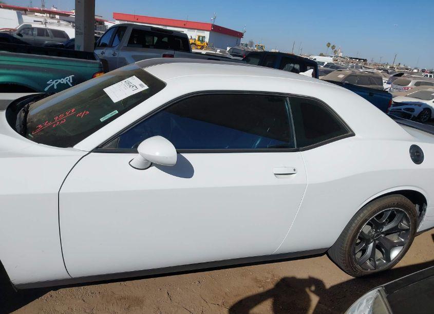 Photo 14 of 2016 Dodge Challenger SXT PLUS (VIN 2C3CDZAG0GH329549)