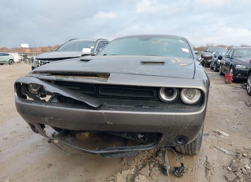Photo 13 of 2018 Dodge Challenger SXT (VIN 2C3CDZAG0JH204686)