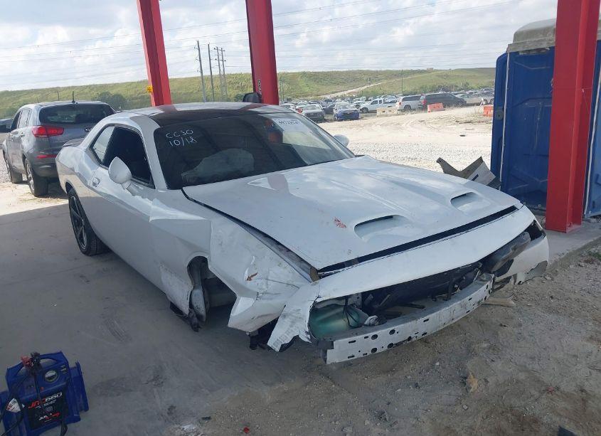 2019 Dodge Challenger SXT (VIN 2C3CDZAG0KH672225) main photo