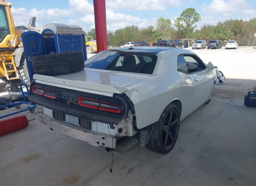 Photo 4 of 2019 Dodge Challenger SXT (VIN 2C3CDZAG0KH672225)