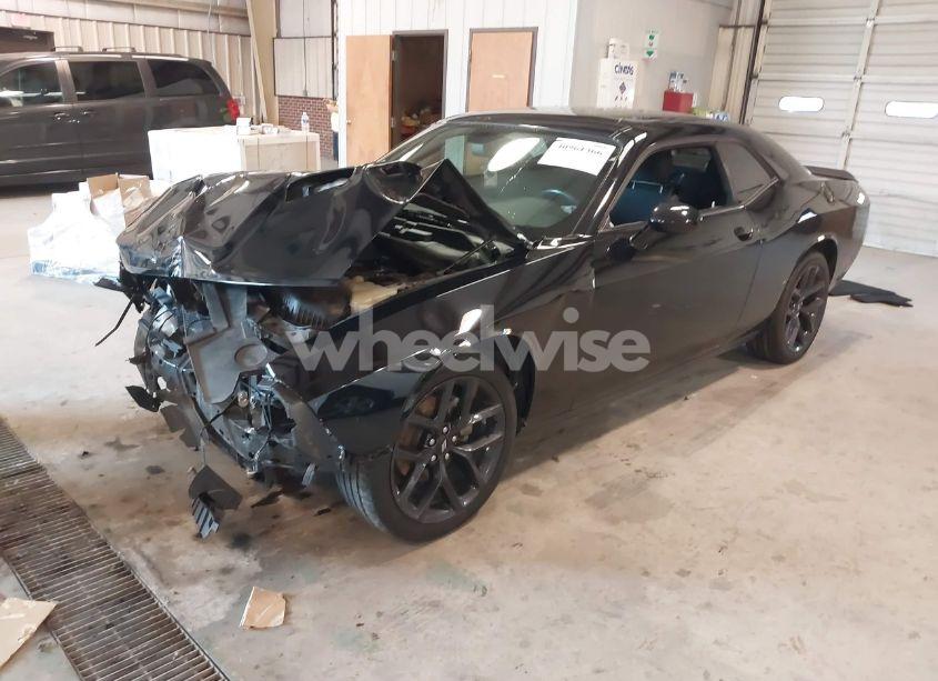 Photo 2 of 2019 Dodge Challenger SXT (VIN 2C3CDZAG0KH743939)