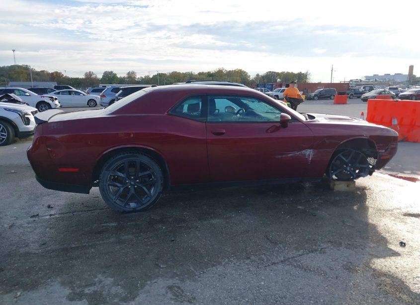 Photo 13 of 2020 Dodge Challenger SXT (VIN 2C3CDZAG0LH146470)