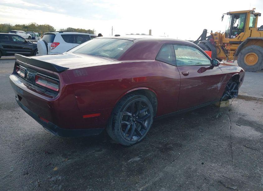 Photo 4 of 2020 Dodge Challenger SXT (VIN 2C3CDZAG0LH146470)