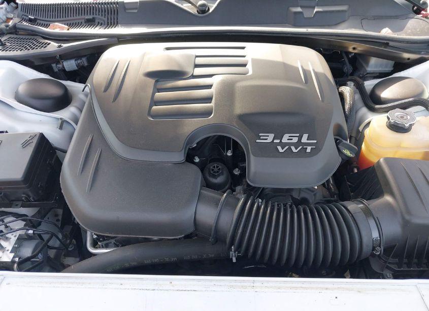 Photo 10 of 2020 Dodge Challenger SXT (VIN 2C3CDZAG0LH231437)