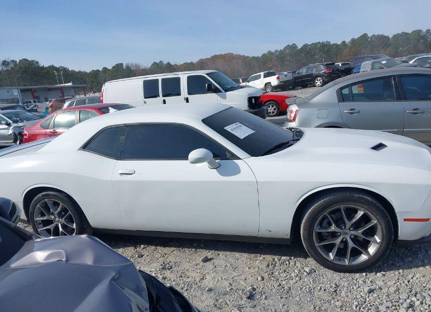 Photo 13 of 2020 Dodge Challenger SXT (VIN 2C3CDZAG0LH231437)