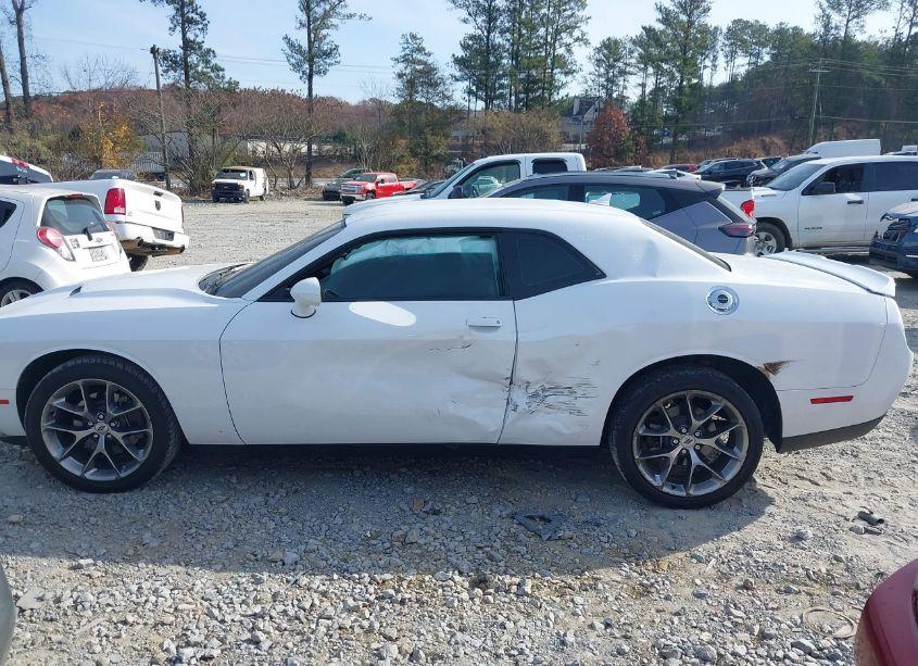 Photo 14 of 2020 Dodge Challenger SXT (VIN 2C3CDZAG0LH231437)