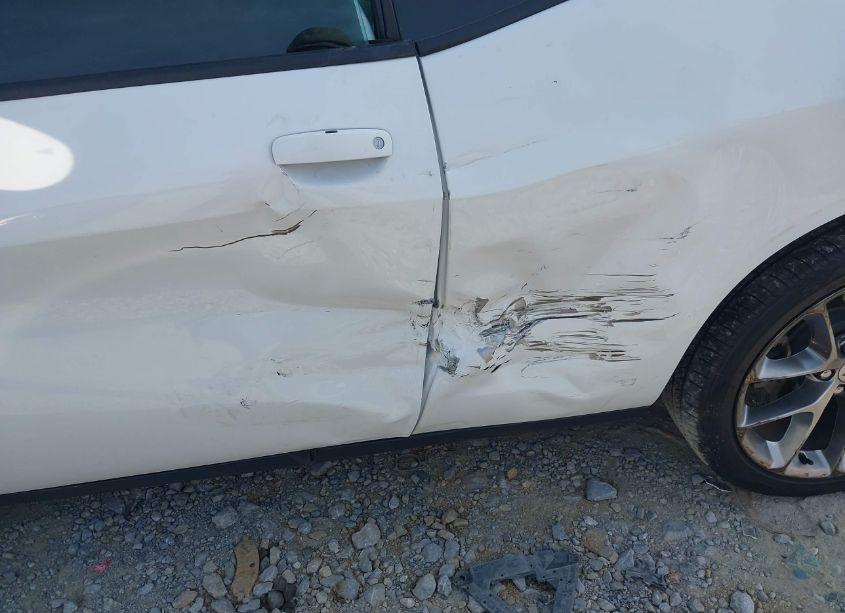 Photo 6 of 2020 Dodge Challenger SXT (VIN 2C3CDZAG0LH231437)