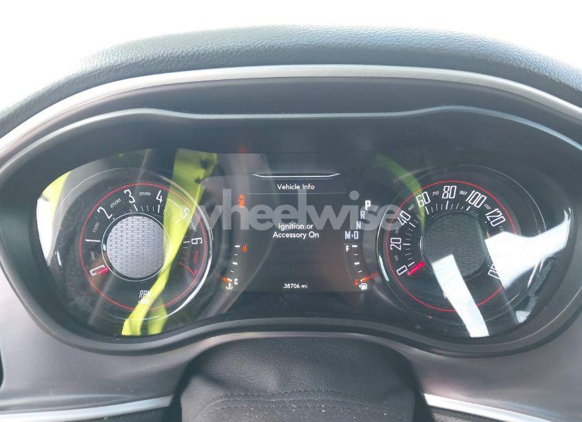 Photo 7 of 2021 Dodge Challenger SXT (VIN 2C3CDZAG0MH568322)