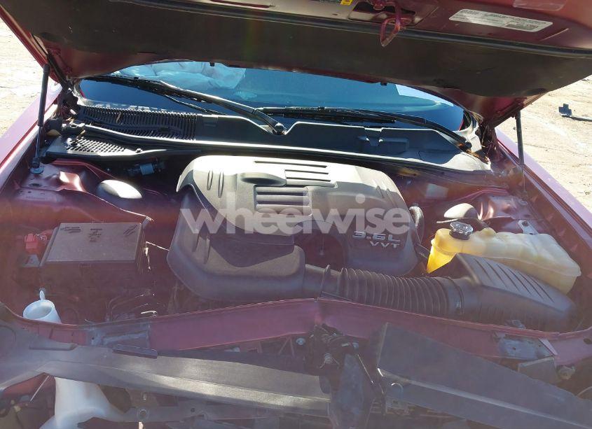 Photo 10 of 2021 Dodge Challenger SXT (VIN 2C3CDZAG0MH573732)