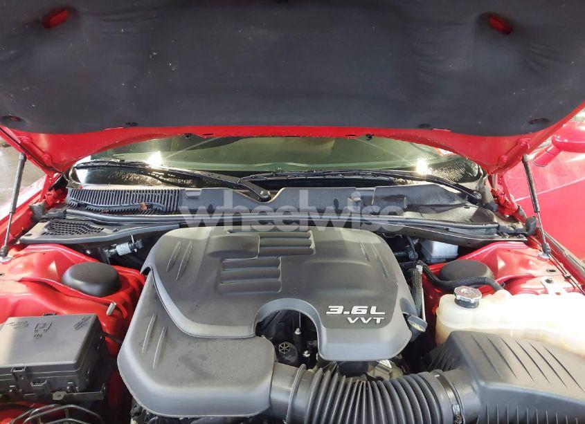 Photo 10 of 2021 Dodge Challenger SXT (VIN 2C3CDZAG0MH630981)