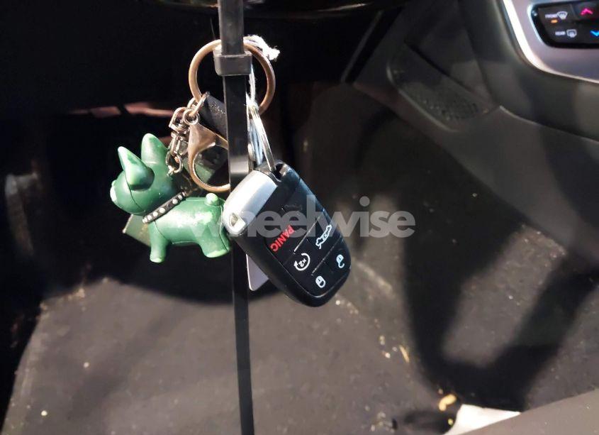 Photo 11 of 2021 Dodge Challenger SXT (VIN 2C3CDZAG0MH630981)