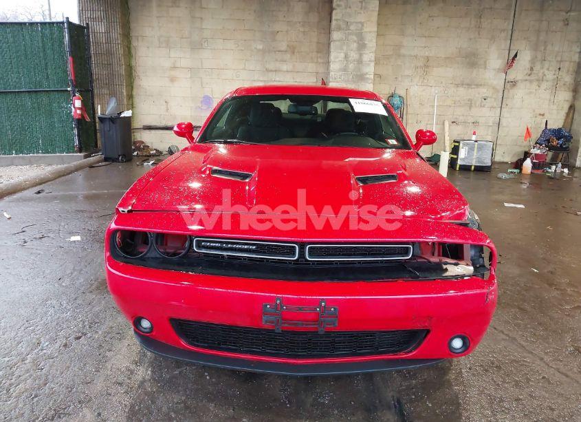 Photo 13 of 2021 Dodge Challenger SXT (VIN 2C3CDZAG0MH630981)