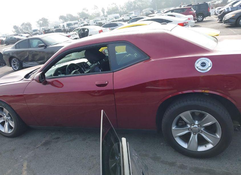 Photo 14 of 2022 Dodge Challenger SXT (VIN 2C3CDZAG0NH105713)