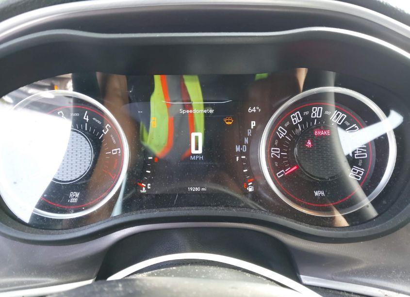 Photo 15 of 2022 Dodge Challenger SXT (VIN 2C3CDZAG0NH105713)