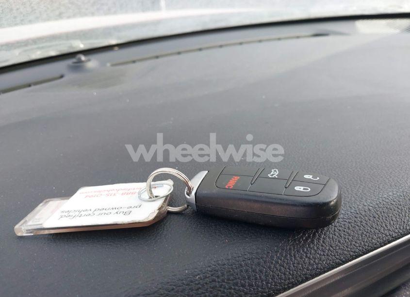 Photo 11 of 2022 Dodge Challenger SXT (VIN 2C3CDZAG0NH238455)