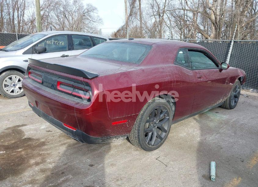 Photo 4 of 2022 Dodge Challenger SXT (VIN 2C3CDZAG0NH238455)