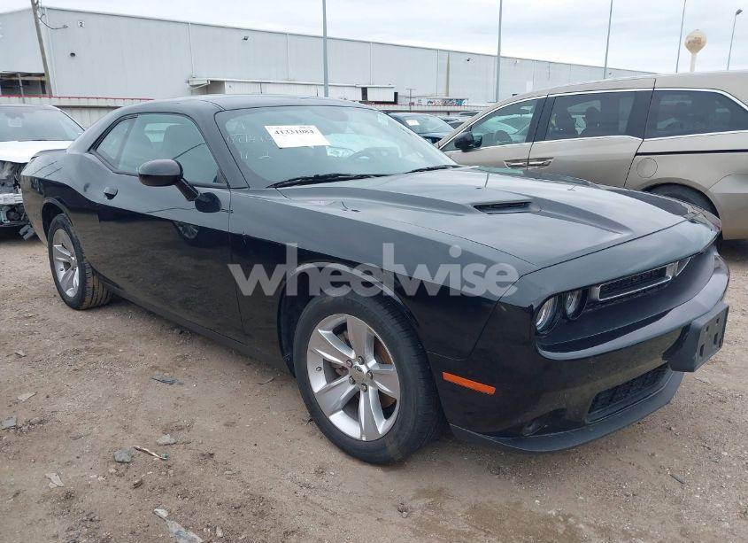 2023 Dodge Challenger SXT (VIN 2C3CDZAG0PH586467) main photo