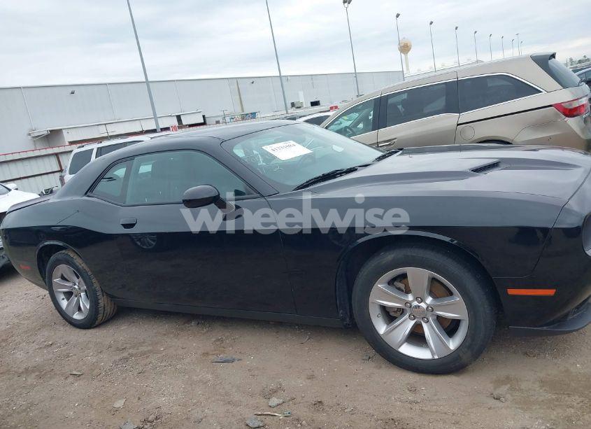 Photo 13 of 2023 Dodge Challenger SXT (VIN 2C3CDZAG0PH586467)
