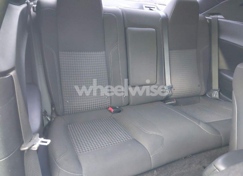 Photo 8 of 2015 Dodge Challenger SXT (VIN 2C3CDZAG1FH733877)