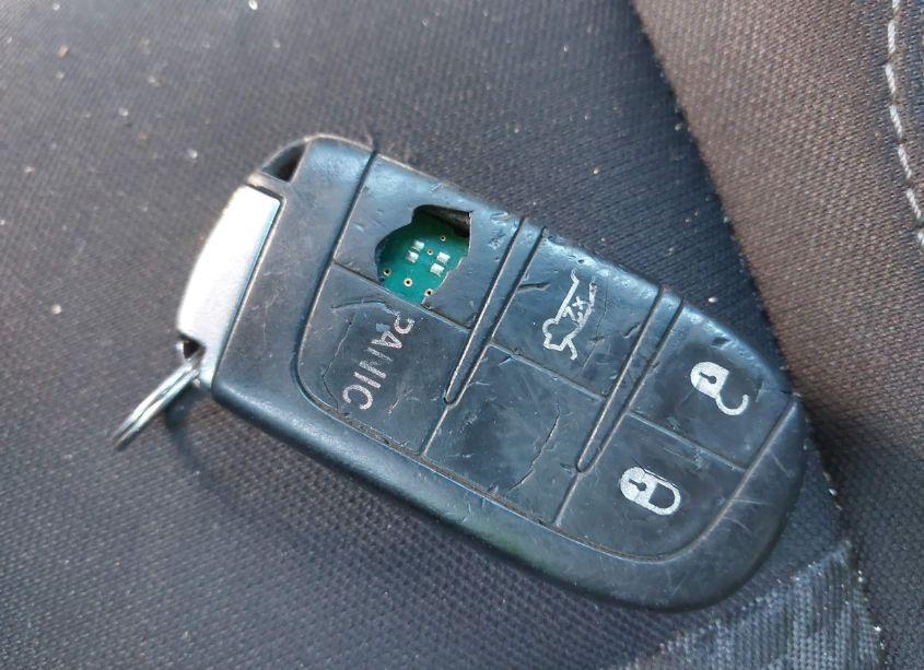 Photo 11 of 2015 Dodge Challenger SXT (VIN 2C3CDZAG1FH767687)